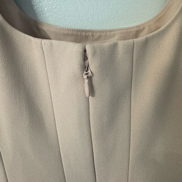 BCBG MAX AZRIA SCOOP NECK FLUTED DRESS - Picture 8 of 9